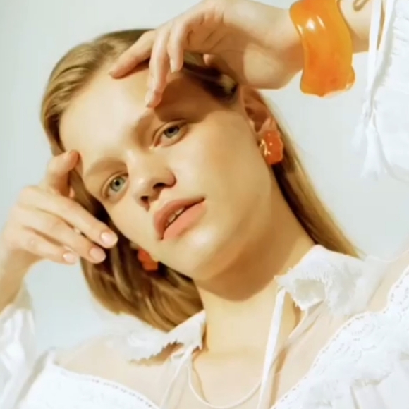 KJL Amber reisn cuff bracelet - Picture 2 of 4